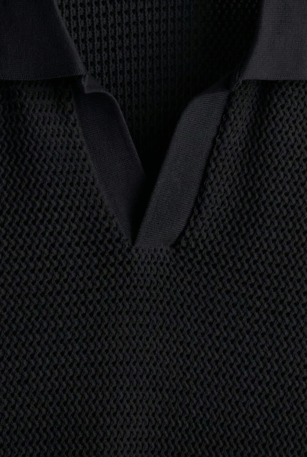 BLACK KNIT POLO